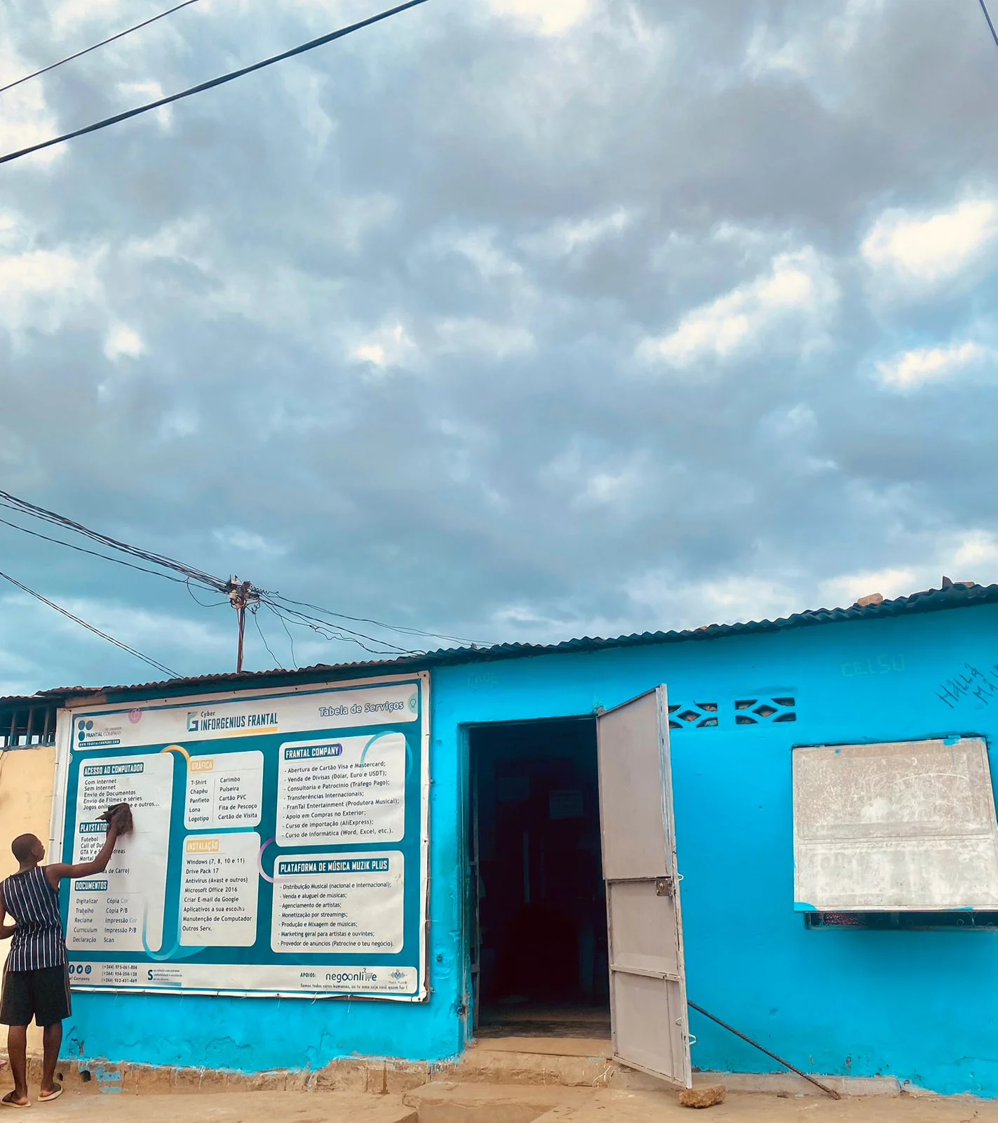 Desenvolvimento e Operação do Cyber InforGenius Frantal – Hub de Serviços Digitais e Capacitação em Luanda
